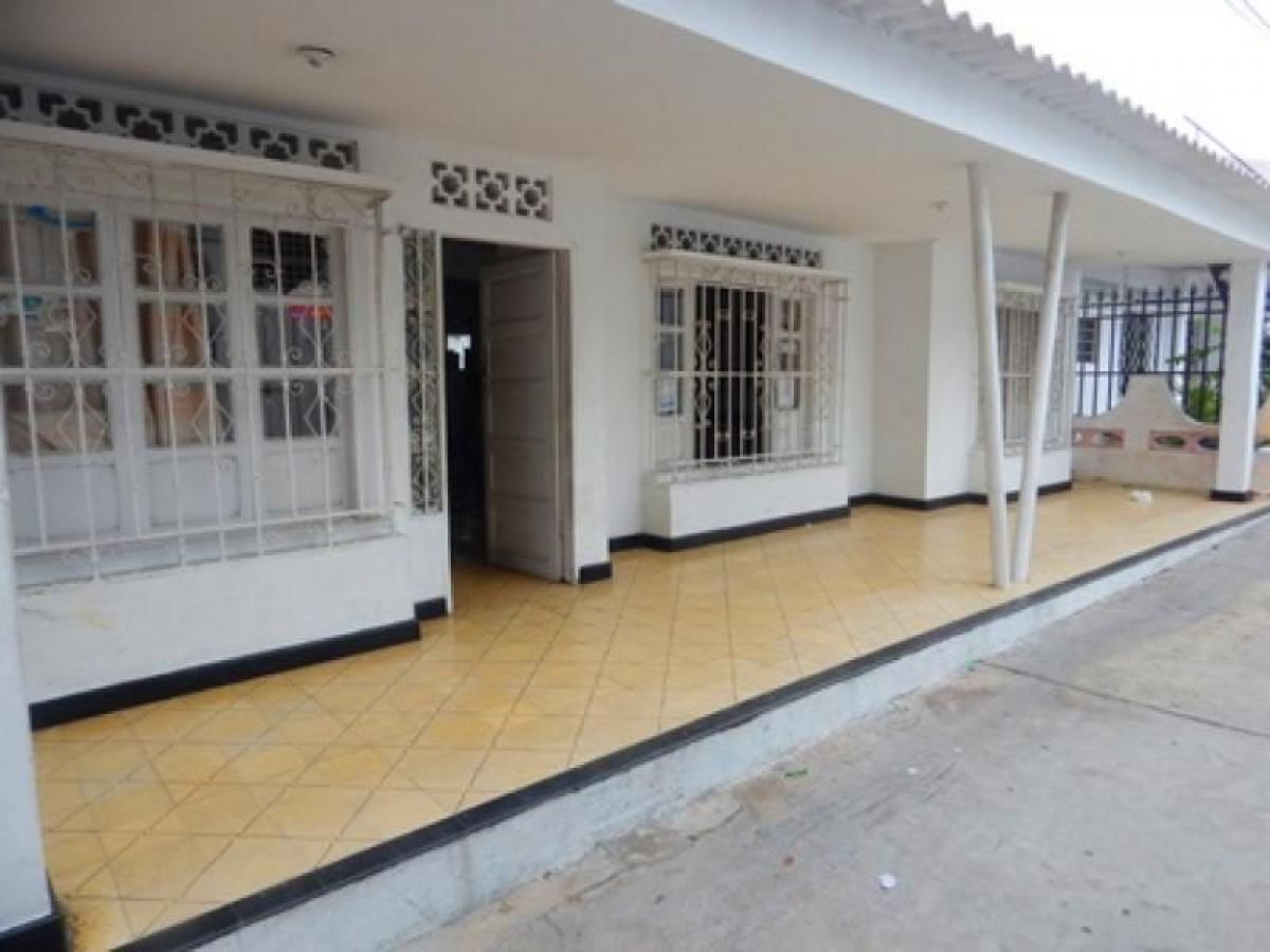 4 bedrooms House in Atlantico, Colombia No. 5677