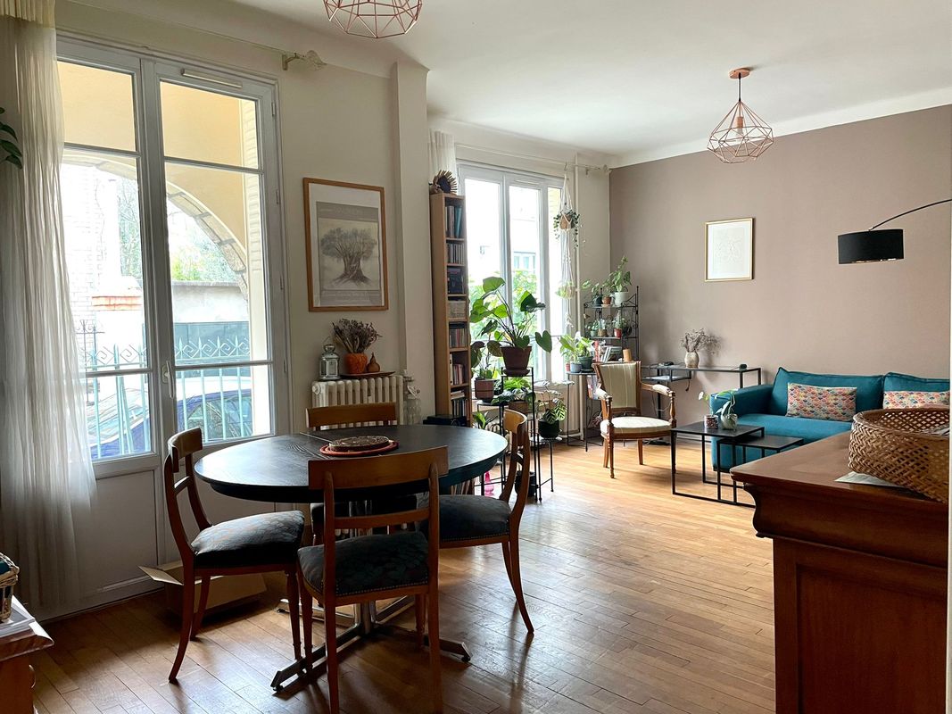 4 غرف نوم منزل في Colombes, France رقم 184212