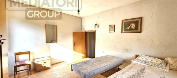 5 rooms Villa in Serravalle Pistoiese, Italy No. 27098 33
