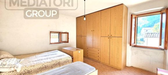 5 rooms Villa in Serravalle Pistoiese, Italy No. 27098 31