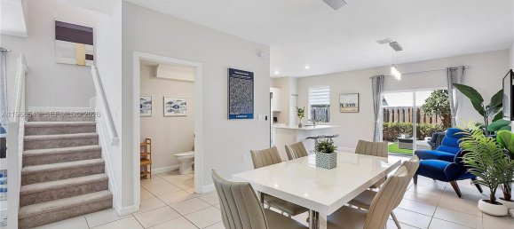 3 dormitorios dúplex en venta en Miami, Miami-Dade, Florida, USA № 615623 21