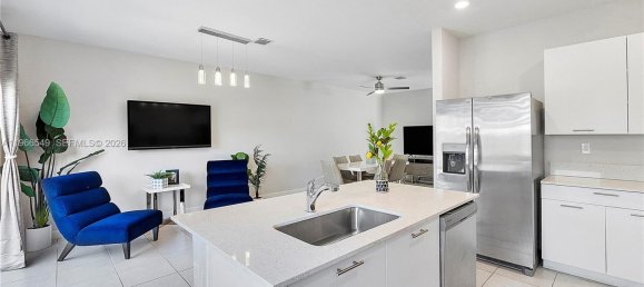 3 dormitorios dúplex en venta en Miami, Miami-Dade, Florida, USA № 615623 13