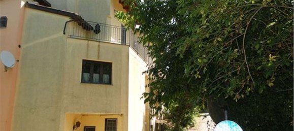 Casa de 4 habitaciónes en Todi, Italy No. 215592 4