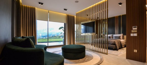 Villa 4+1 in Kargicak, Turkey No. 560 17