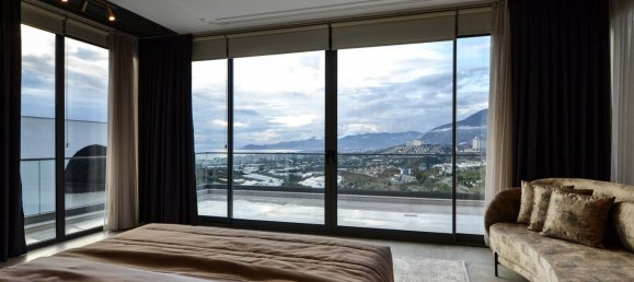 Villa 4+1 in Kargicak, Turkey No. 560 22