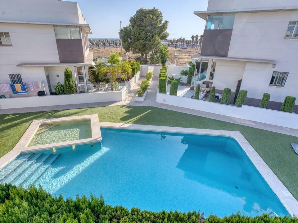 Вилла с 3 спальнями в Сьюдад Кесада, Испания № 281487