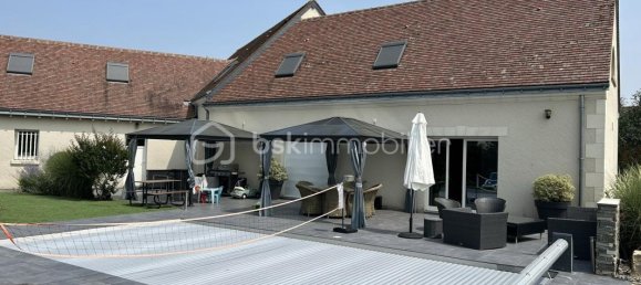 4 bedrooms House in Savonnieres, France No. 40021 2