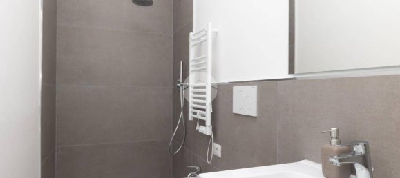 1 bedroom Apartment in Rome, Italy No. 324658 16