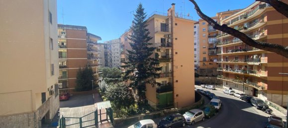 4 rooms Apartment in Naples, Italy No. 120455 5