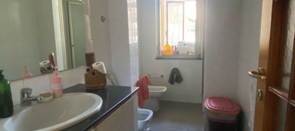 4 rooms Apartment in Naples, Italy No. 120455 12