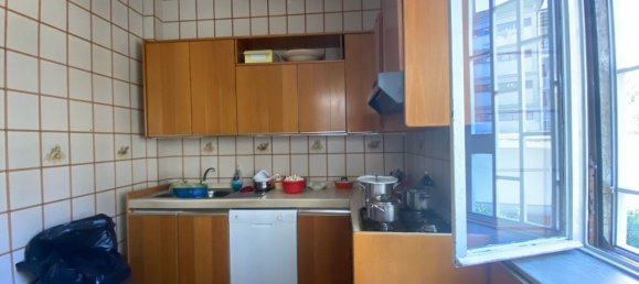 4 rooms Apartment in Naples, Italy No. 120455 8