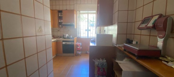 4 rooms Apartment in Naples, Italy No. 120455 9