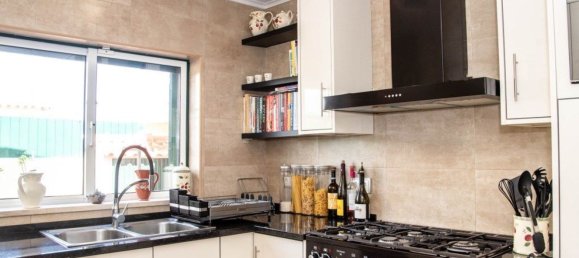 4 bedrooms House in Caldas da Rainha, Portugal No. 98509 4