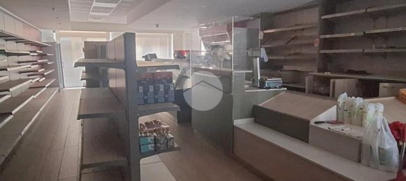 4 rooms Commercial property in Trescore Cremasco, Italy No. 353976 2