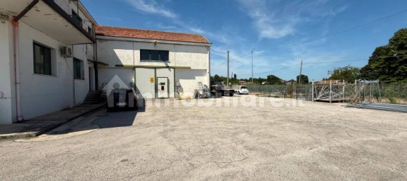 450m² Warehouse in Ferrara, Italy No. 296683 6