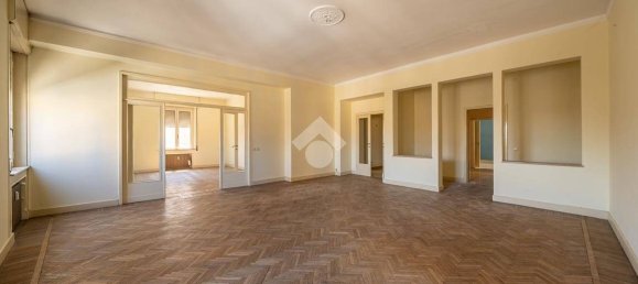 Apartamento T3 em Parma, Italy N.º 303980 5