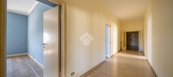 Apartamento T3 em Parma, Italy N.º 303980 10