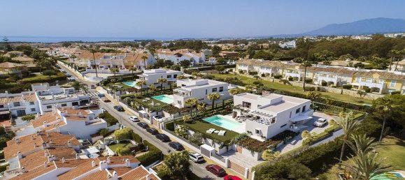 4 bedrooms Villa in La Atalaya, Spain No. 3251 8