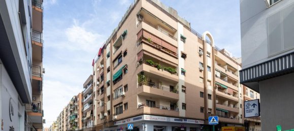 4 bedrooms Apartment in Granada, Spain No. 108826 24