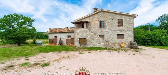 10 bedrooms House in Fratta Todina, Italy No. 129164 20