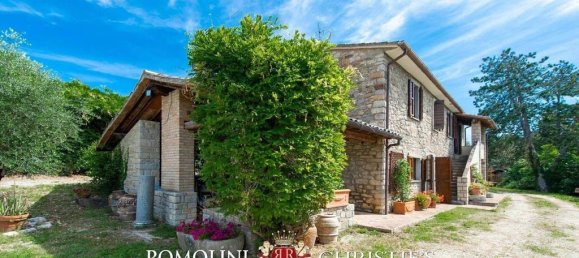 10 bedrooms House in Fratta Todina, Italy No. 129164 10
