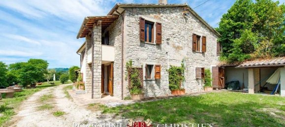 10 bedrooms House in Fratta Todina, Italy No. 129164 11