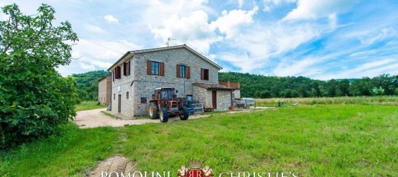 10 bedrooms House in Fratta Todina, Italy No. 129164 32