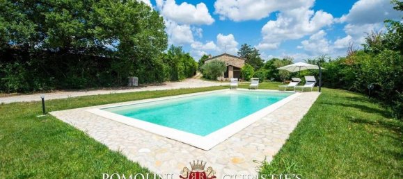 10 bedrooms House in Fratta Todina, Italy No. 129164 19