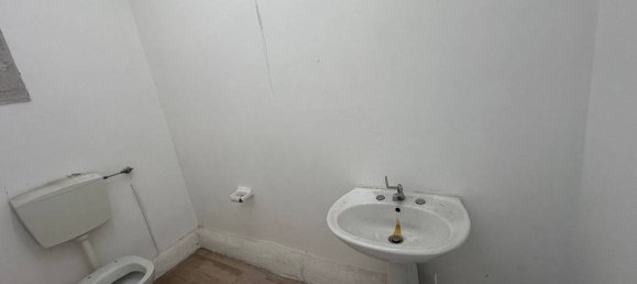 85m² Warehouse in Davoli, Italy No. 303659 12