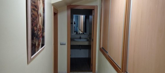 56m² Commercial property in Santa Coloma de Gramenet, Spain No. 172590 13