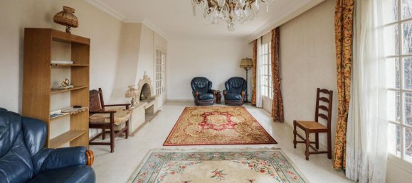 5 bedrooms House in Albi, France No. 300149 4