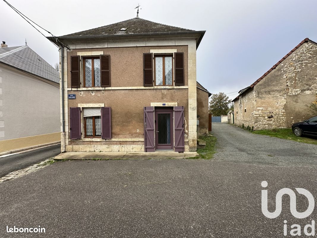 5 rooms House in Mareuil-sur-Arnon, France No. 156225