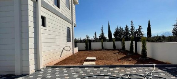 Villa 4+1 in Kepez, Turkey No. 15478 10