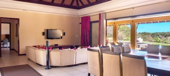 4 bedrooms Villa in Tamarin, Mauritius No. 34 3