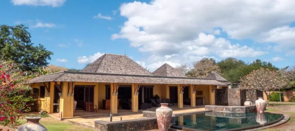 4 bedrooms Villa in Tamarin, Mauritius No. 34 2