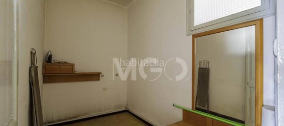 4 Schlafzimmer Haus in Torello, Spain, Nr. 75523 12