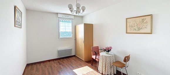 1 bedroom Apartment in Lormont, France No. 319843 3