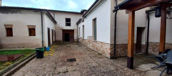 Дом с 5 комнатами в Гуальтьери, Италия № 108393 2