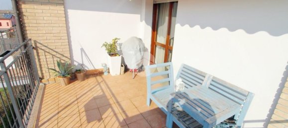 3 rooms Apartment in Brescello, Italy No. 210824 3