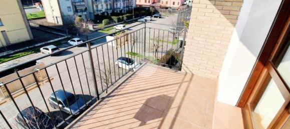 3 rooms Apartment in Brescello, Italy No. 210824 16