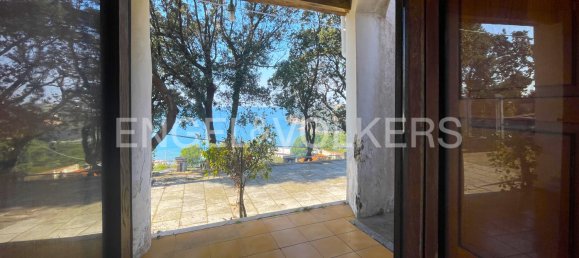 6 bedrooms Villa in Gaeta, Italy No. 105251 4