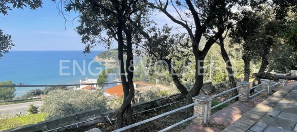 6 bedrooms Villa in Gaeta, Italy No. 105251 18