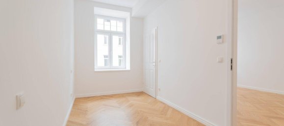 2 rooms Apartment in Meidling, Austria No. 194682 3