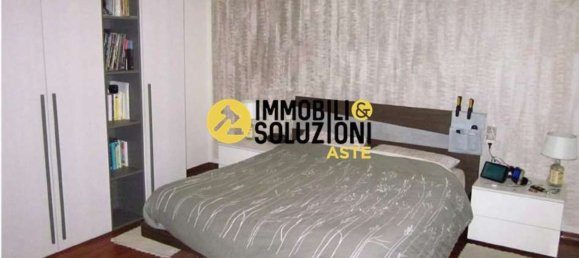4 rooms Apartment in Vanzaghello, Italy No. 8182 19