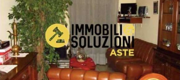 4 rooms Apartment in Vanzaghello, Italy No. 8182 8