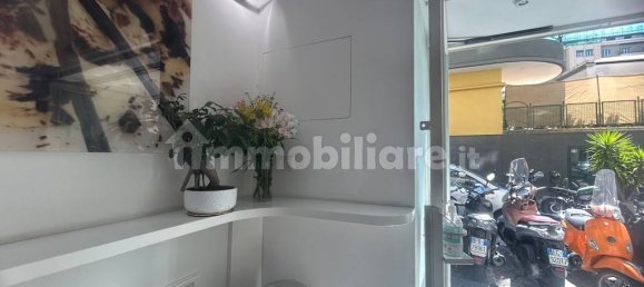 3-salle Propriété commerciale à Naples, Italy No. 315836 3