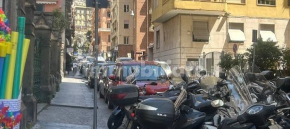 3-salle Propriété commerciale à Naples, Italy No. 315836 2