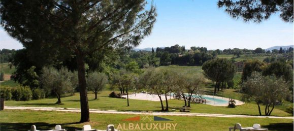 7 bedrooms Villa in Siena, Italy No. 196617 32