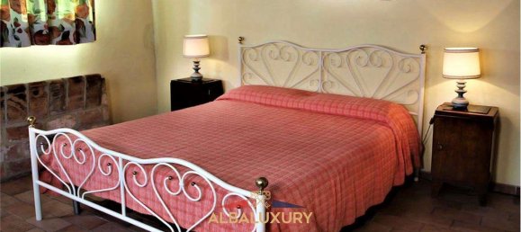 7 bedrooms Villa in Siena, Italy No. 196617 35