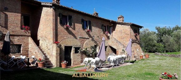 7 bedrooms Villa in Siena, Italy No. 196617 18